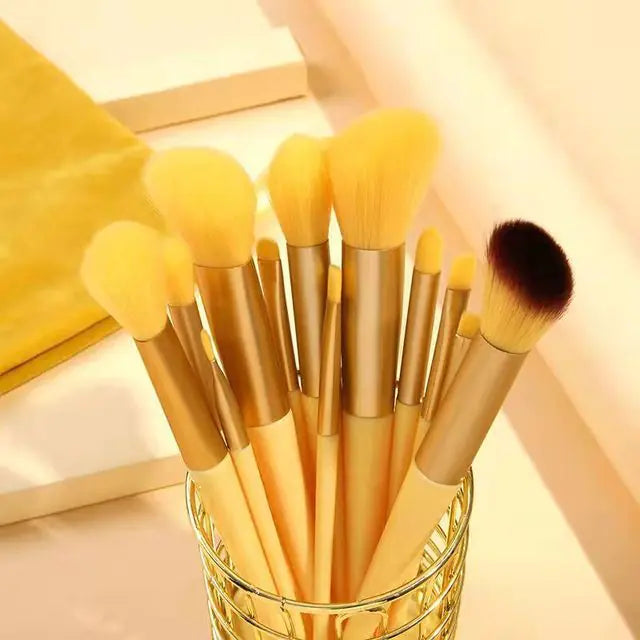 Best Face Brushes & Eyebrow Pencils for Perfect Makeup | CrucialTrio